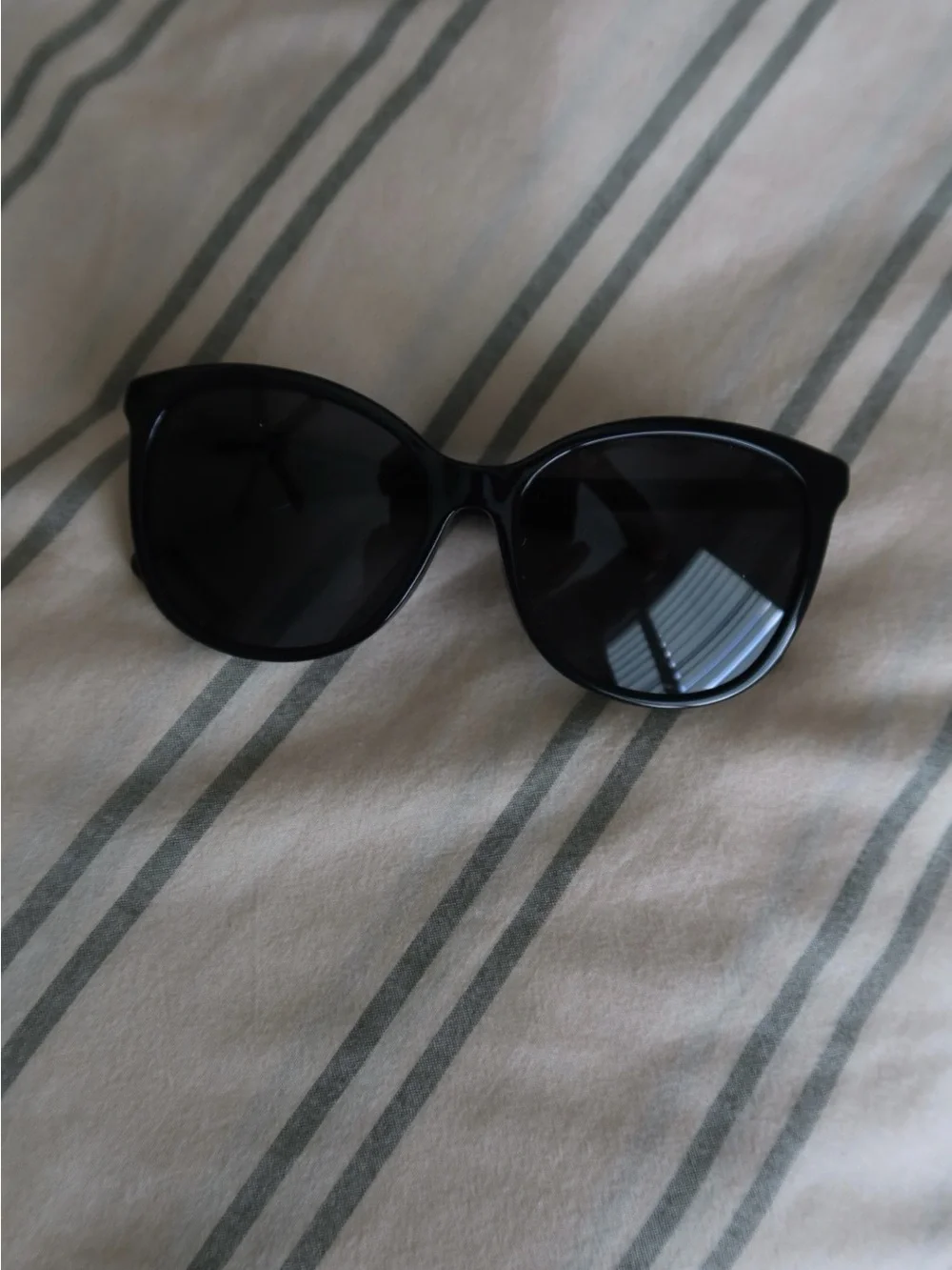 Coach Womens Black Sunglasses with Matching Black Case